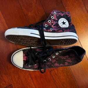 New Women’s Converse high tops black lace over hot pink size 10